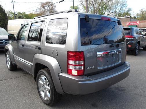 Mineral Gray Metallic Clearcoat 2012 Jeep Liberty Sport