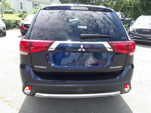 2017 Mitsubishi Outlander ES