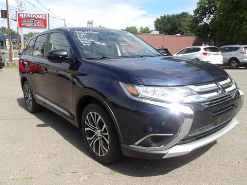 2017 Mitsubishi Outlander ES