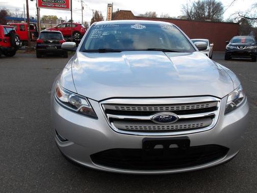 2011 Ford Taurus SEL