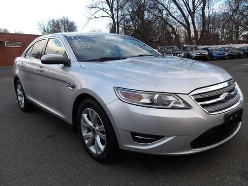 2011 Ford Taurus SEL