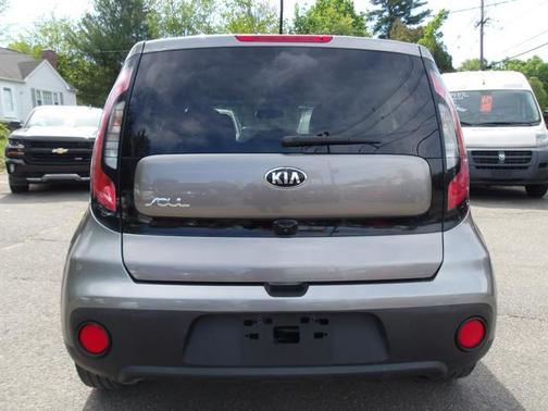 Titanium Gray 2019 Kia Soul Base