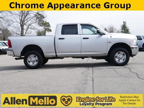 2017 RAM 2500 Tradesman Crew Cab 4x4 6'4' Box