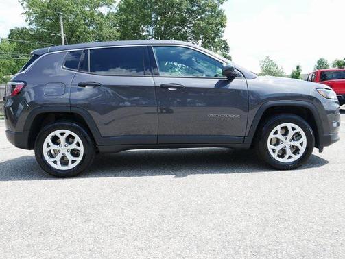 2024 Jeep Compass Sport