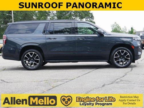2022 Chevrolet Suburban RST