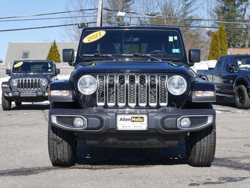 2021 Jeep Gladiator Overland