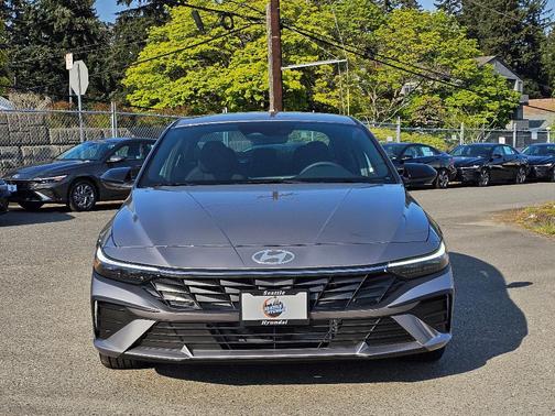 2025 Hyundai ELANTRA HEV SEL