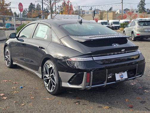 2025 Hyundai IONIQ 6 SEL