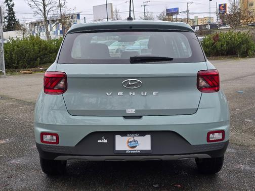 2026 Hyundai VENUE SE