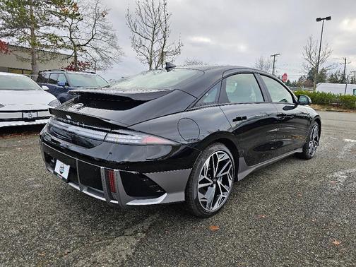 2025 Hyundai IONIQ 6 SEL