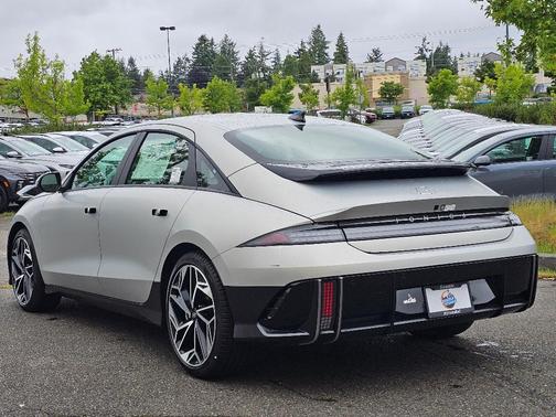 2025 Hyundai IONIQ 6 SEL