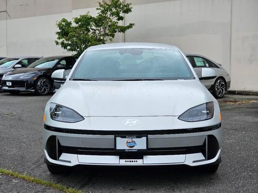 2025 Hyundai IONIQ 6 SEL