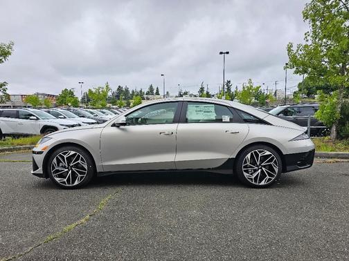2025 Hyundai IONIQ 6 SEL