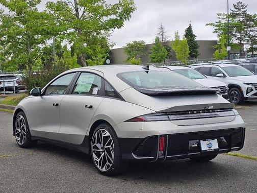 2025 Hyundai IONIQ 6 SEL