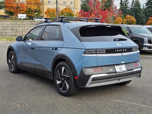 2025 Hyundai IONIQ 5 SEL