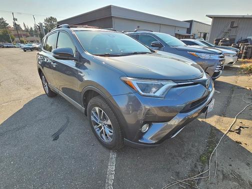 2017 Toyota RAV4 Hybrid XLE