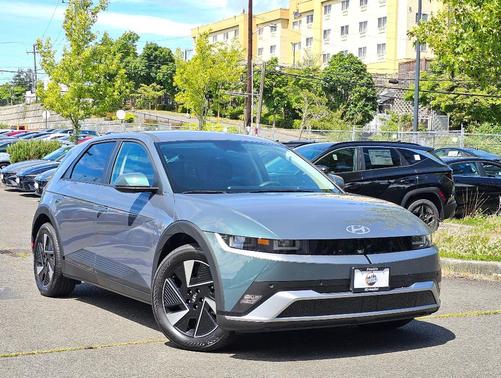 2025 Hyundai IONIQ 5 SE