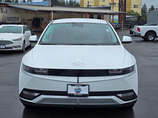 White 2024 Hyundai IONIQ 5 SEL