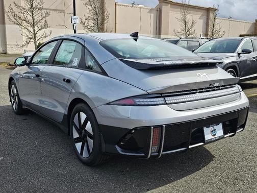 2025 Hyundai IONIQ 6 SE