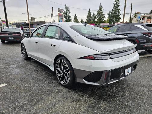 2025 Hyundai IONIQ 6 SEL