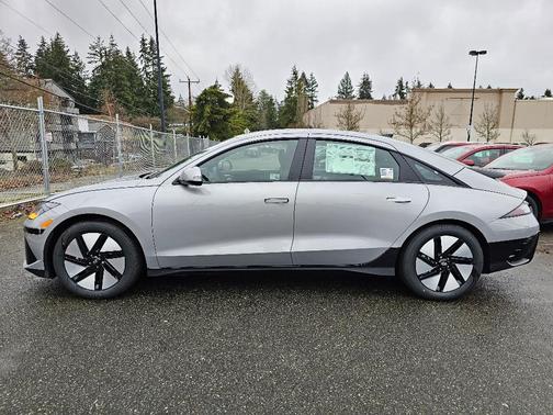 2025 Hyundai IONIQ 6 SE