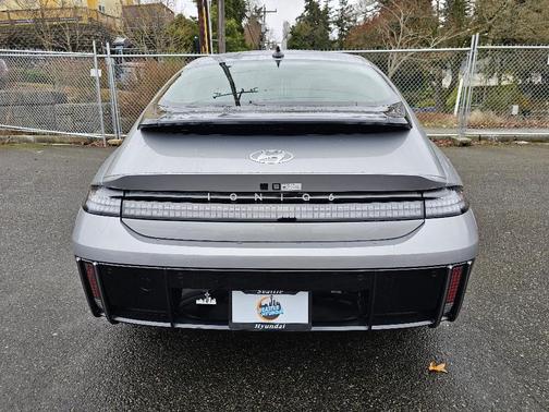 2025 Hyundai IONIQ 6 SE