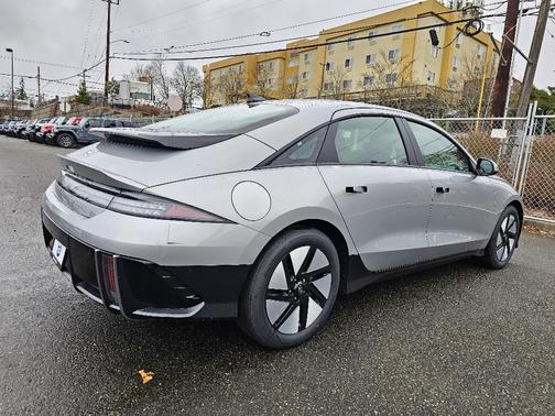 2025 Hyundai IONIQ 6 SE