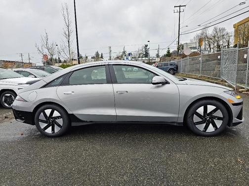 2025 Hyundai IONIQ 6 SE
