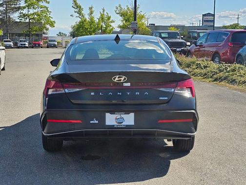 2025 Hyundai ELANTRA HEV Blue