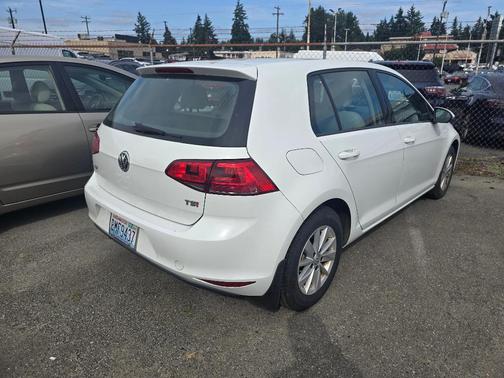 2015 Volkswagen Golf Auto TSI SE