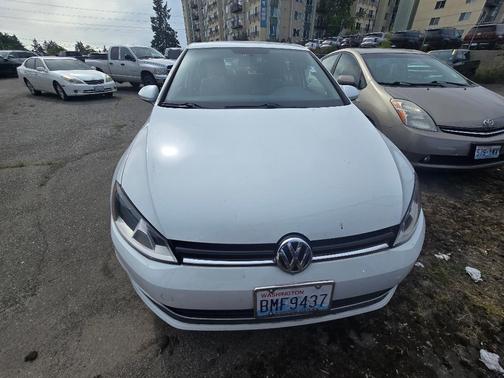 2015 Volkswagen Golf Auto TSI SE