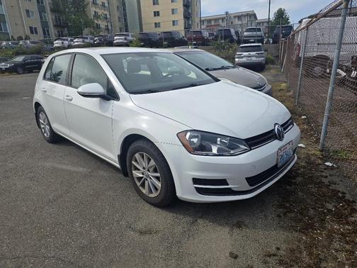 2015 Volkswagen Golf Auto TSI SE