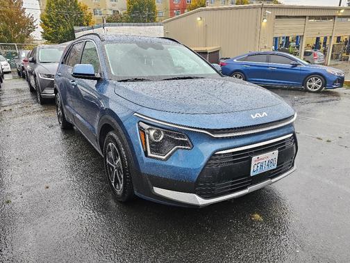 2023 Kia Niro Plug-In Hybrid EX