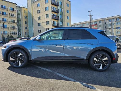 2025 Hyundai IONIQ 5 SEL