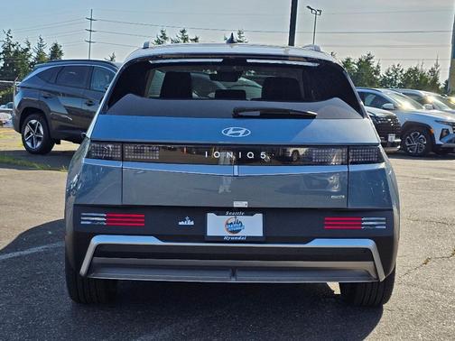 2025 Hyundai IONIQ 5 SEL