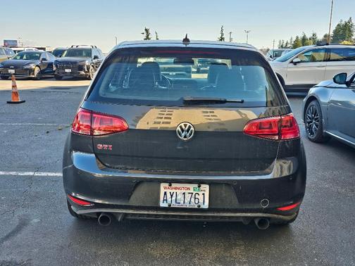 2016 Volkswagen Golf GTI SE