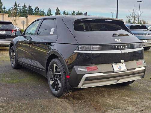 2026 Hyundai IONIQ 5 SE Standard Range