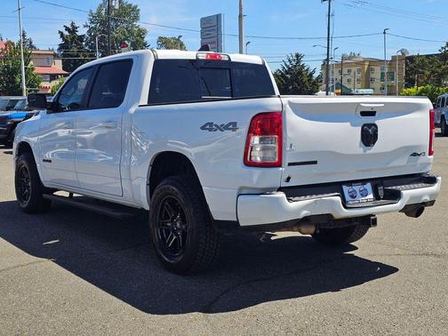 Bright White Clearcoat 2019 RAM 1500 Big Horn