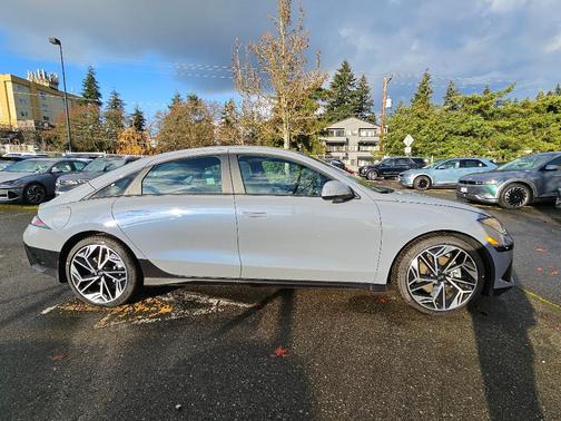 2025 Hyundai IONIQ 6 SEL