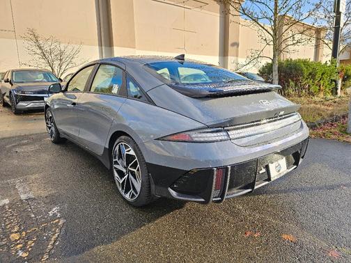 2025 Hyundai IONIQ 6 SEL