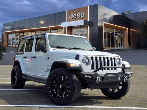 Bright White 2020 Jeep Wrangler Unlimited Sahara