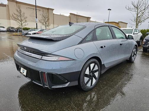 2025 Hyundai IONIQ 6 SE