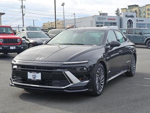 2025 Hyundai SONATA Hybrid Limited