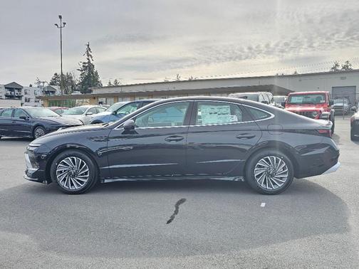 2025 Hyundai SONATA Hybrid Limited