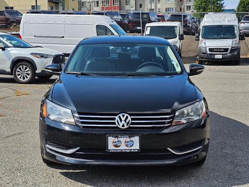 2012 Volkswagen Passat 2.5 SE