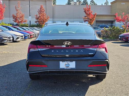 2025 Hyundai ELANTRA HEV Blue