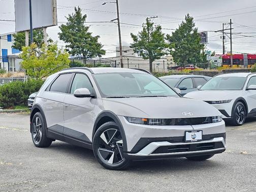 2025 Hyundai IONIQ 5 SEL
