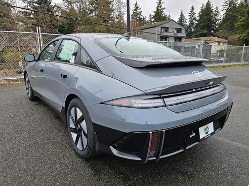 2025 Hyundai IONIQ 6 SE
