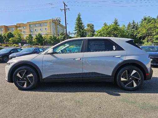 2025 Hyundai IONIQ 5 SE