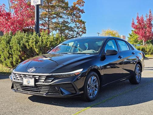 2025 Hyundai ELANTRA HEV Blue